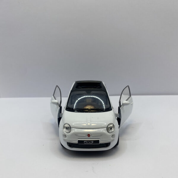 VOITURE DE COLLECTION FIAT 500 MÉTAL – Image 2