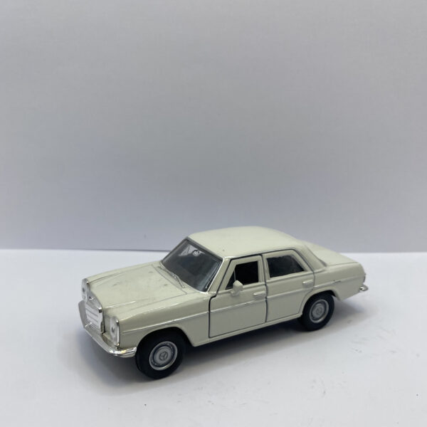 VOITURE DE COLLECTION "MERCEDES-BENZ 220" MÉTAL