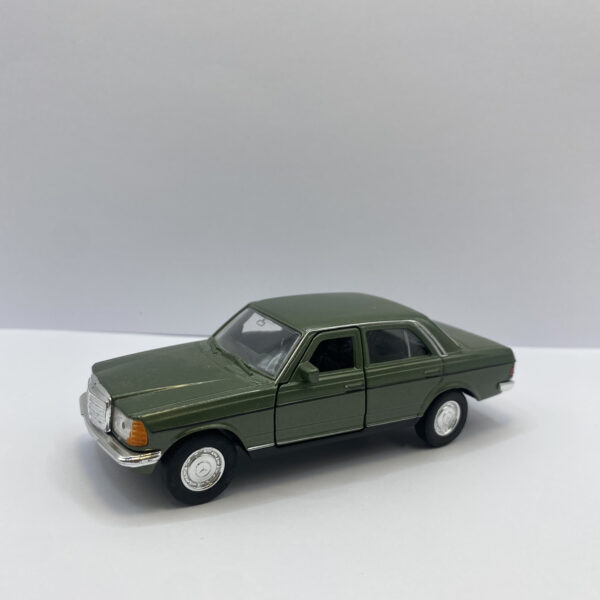 VOITURE DE COLLECTION "MERCEDES BENZ 230E" MÉTAL – Image 7